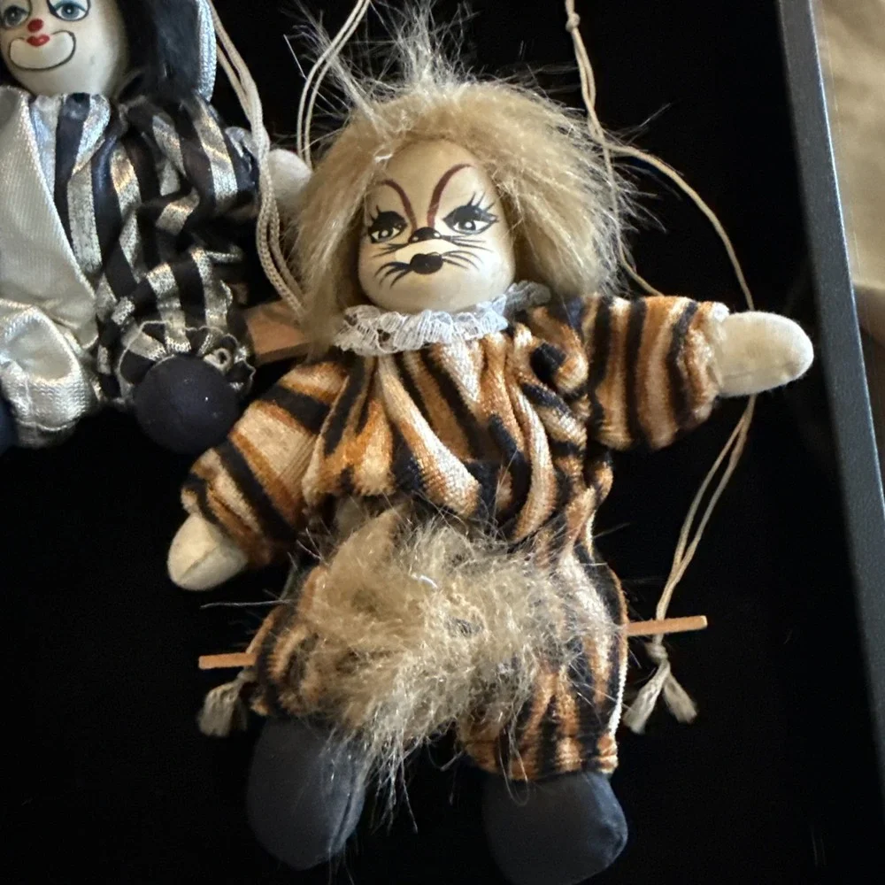 Vintage Clown dolls on‎ Swing With Cat Face Doll 5